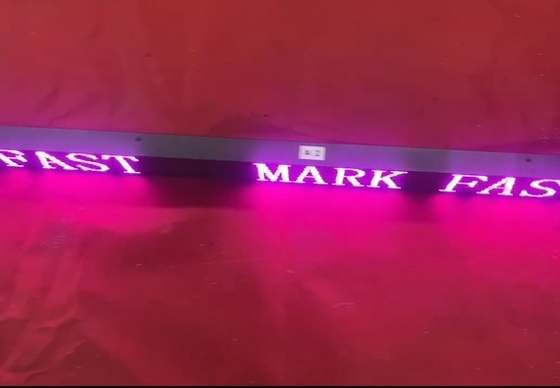 Diodo emissor de luz personalizado de P4RGB que enrola o projeto do sinal 7M Length With Linkable e o caso magro