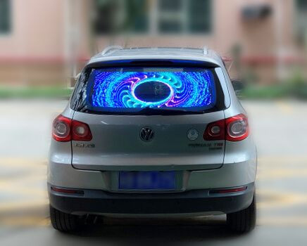 O diodo emissor de luz transparente do vidro traseiro do carro indica 9-36V entrou o rádio programável
