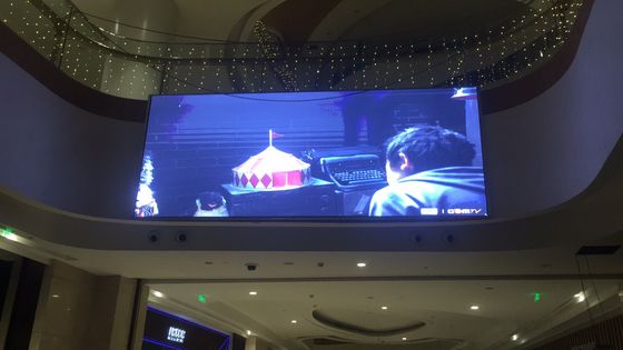 A exposição de diodo emissor de luz P2.5 da sala de conferências SMD2121 com 3840 refresca