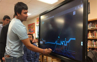 55&quot; visualização ótica de tela táctil infravermelha 350cd do LCD com escrita de ferramentas