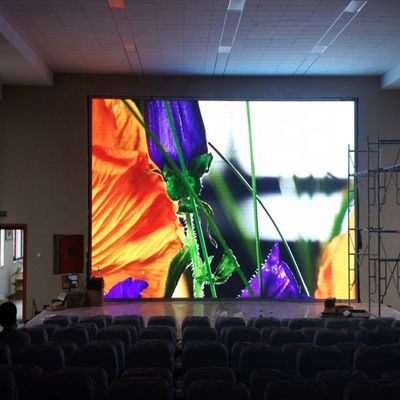 Tela de exposição alugado interna P3.91mm do diodo emissor de luz do passo pequeno da cor completa