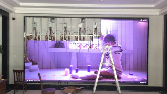 A parede fixou a exposição ultra magro sem emenda do diodo emissor de luz de P1.5 SMD2121