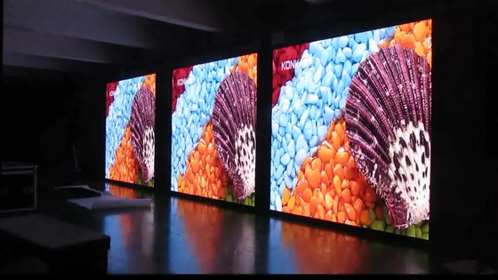Exposição de diodo emissor de luz fixa exterior de P6RGB, parede video impermeável 5500cd/m2 do diodo emissor de luz IP65