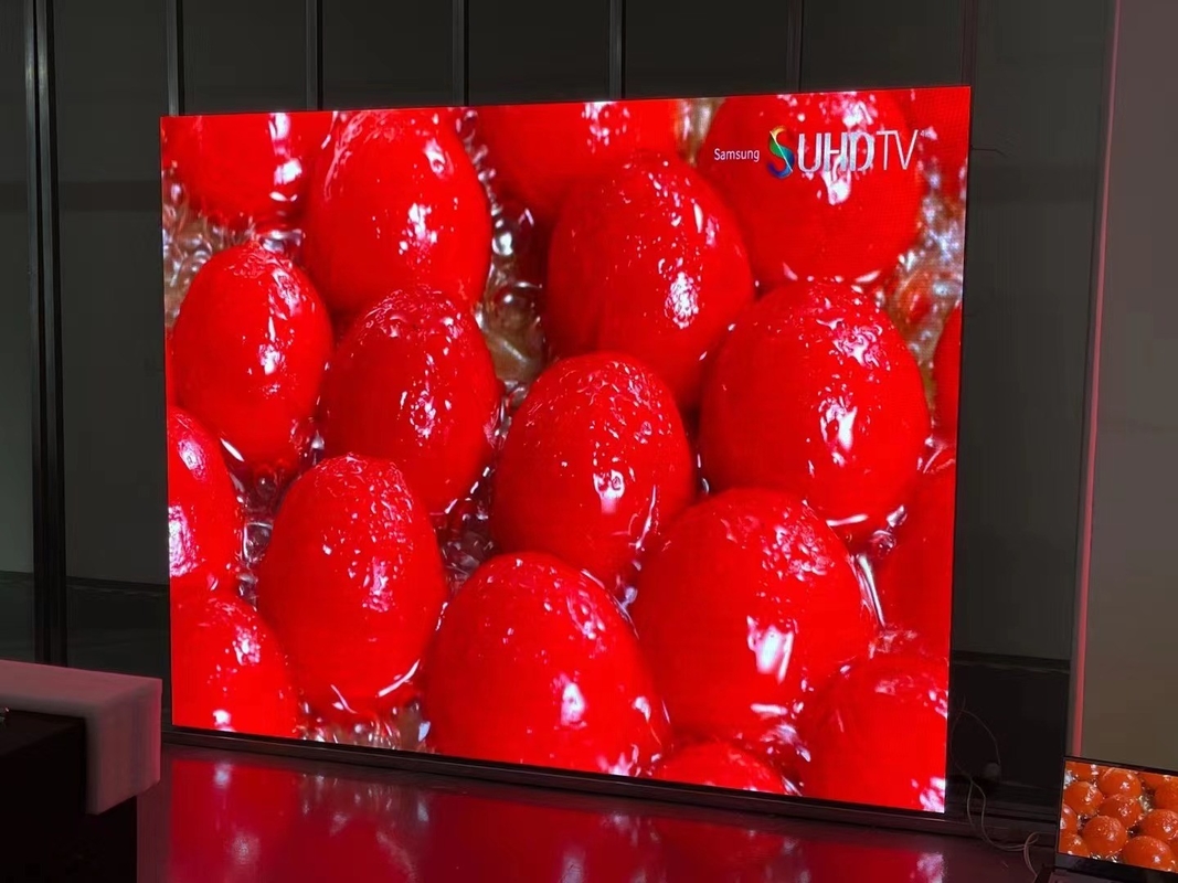 A tela video interna 3840 do diodo emissor de luz de HD refresca, placa do anúncio do diodo emissor de luz da cor completa do RGB