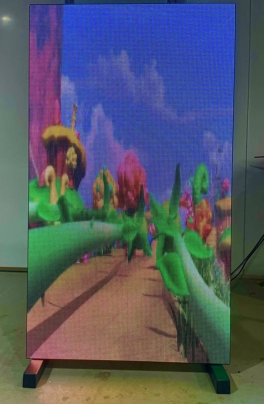 a exposição fixada interna da janela da tela P4 do diodo emissor de luz da plataforma de 4G Clould com 3840 refresca